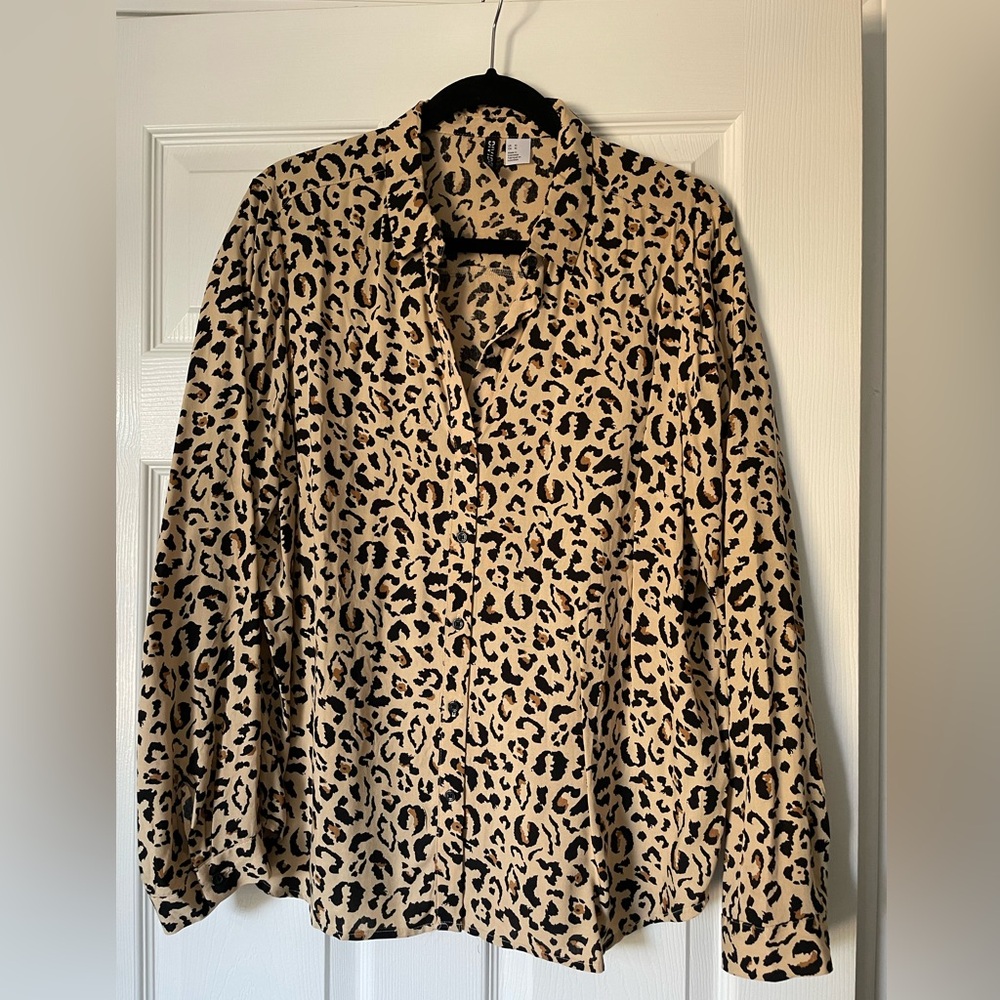 Like-NEW Leopard Print Button-up Shirt, size 10